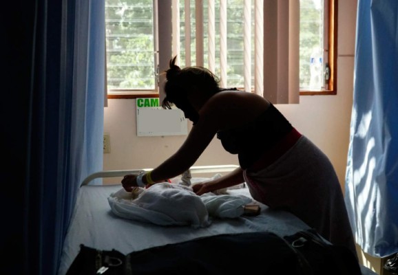 En 43% disminuyen partos de adolescentes en el hospital Mario Rivas