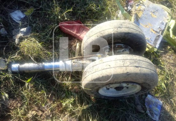 Fallecen pilotos al estrellarse narcoavioneta en Colón