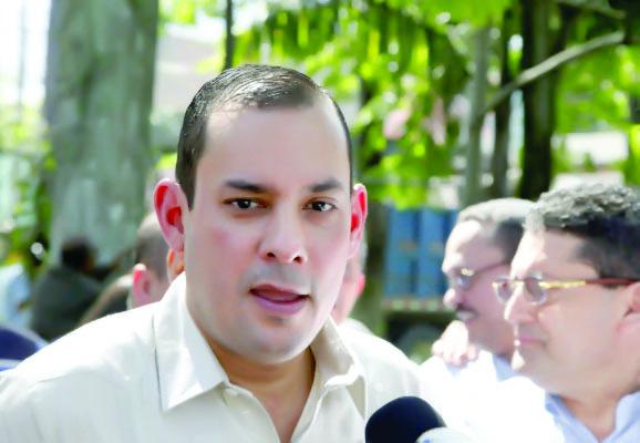 Acusan a exalcalde de La Ceiba de falsificar documentos