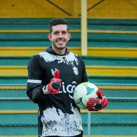 El portero colombiano Andrés Salazar no sigue en el Honduras Progreso. El cancerbero tendría ofertas de otros clubes centroamericanos.