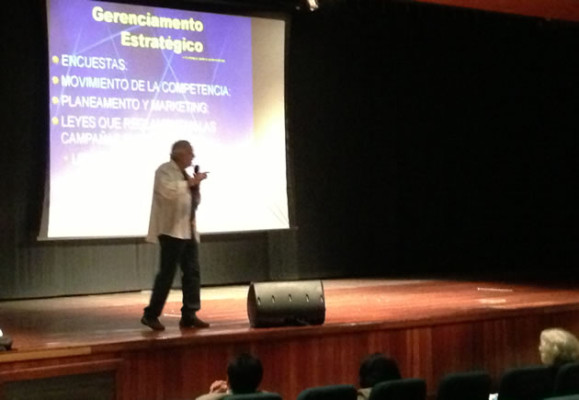 Inicia cumbre de marketing político en San Pedro Sula