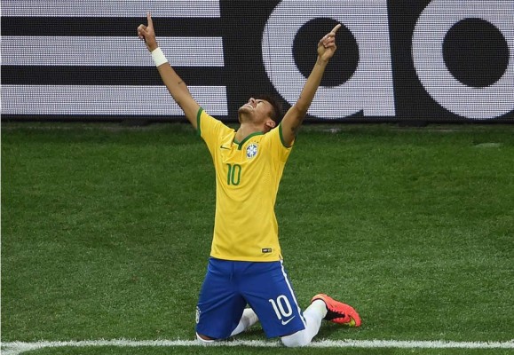 Neymar, elegido mejor jugador del partido inaugural