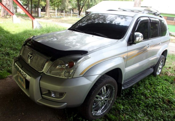 Incautan otra camioneta importada con dispensa de un exfuncionario