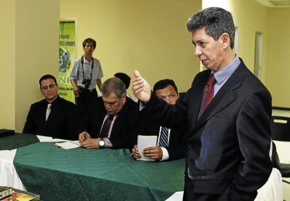 Comisión Electoral conoce proyecto de identificación de los hondureños