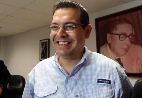 'Pedimos a los transportistas que no se tomen las calles': Carlos Madero, ministro del trabajo
