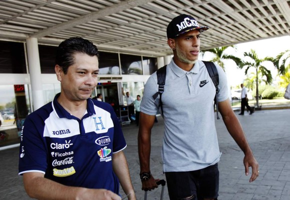 Eddie Hernández completa la Selección de Honduras con llamativo look