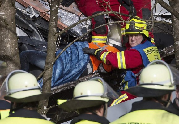 'Error humano' provocó accidente de tren que dejó 8 muertos y 81 heridos