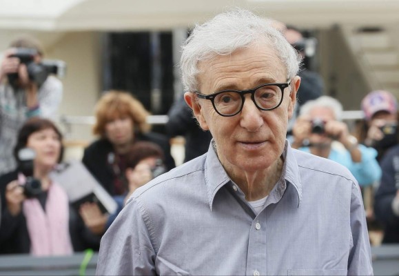 Dos activistas de Femen interrumpen un concierto de Woody Allen en Hamburgo