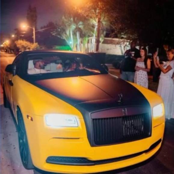 El Rolls Royce Phantom puede costar hasta $400 mil dólares.