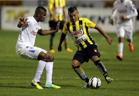 Olimpia y Real España abren de visita en la Concachampions