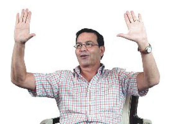 Justicia no halla delitos en juicios contra Callejas