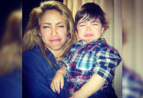 Shakira y Piqué comparten fotos de Milan en Navidad