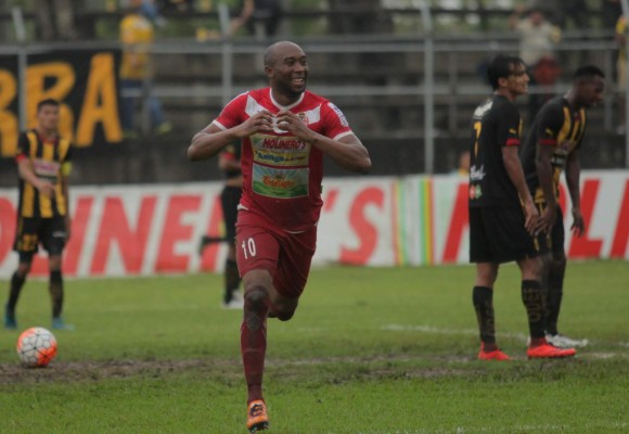 Real Sociedad mete en problemas al Real España con el descenso