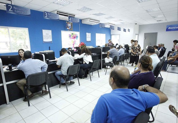 Más de 20,000 morosos se niegan a pagar a la Enee