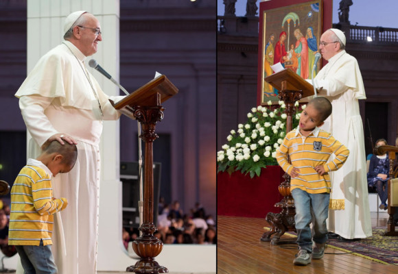 El niño colombiano que le 'robo' la silla al papa Francisco durante misa