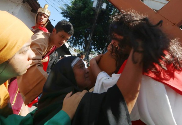 Miles de capitalinos claman por la paz y el cese de la violencia