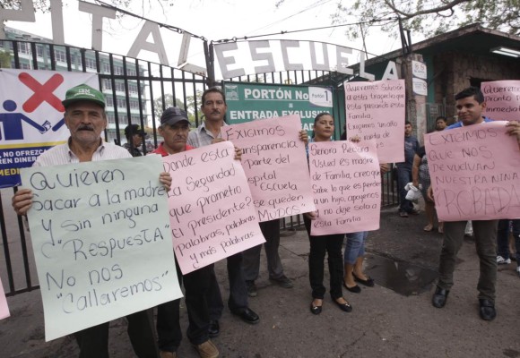 Familiares de bebé robada claman para que la regresen