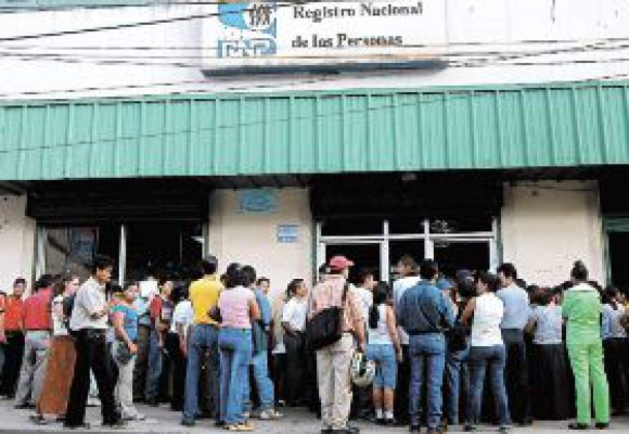 Urge Ley de paternidad