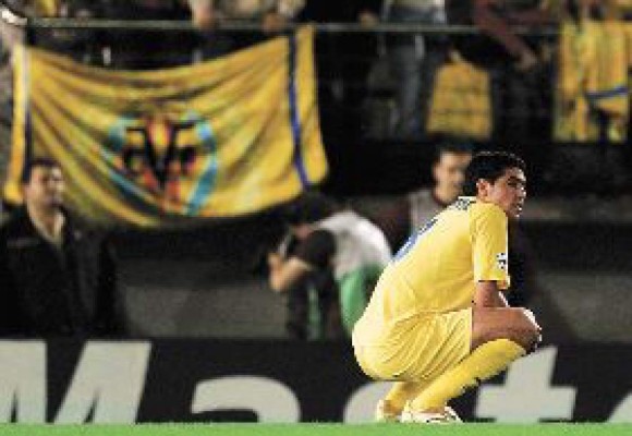 Argentinos lloran eliminación del Villarreal español