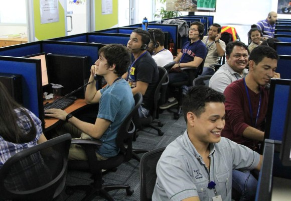 Hay 200 plazas en call centers