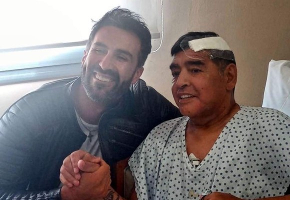 Diego Maradona recibe el alta médica tras su operación
