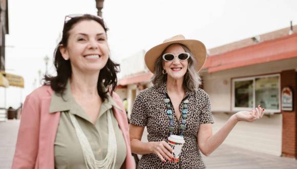Desde la neurociencia, la menopausia no solo puede entenderse mejor, sino también vivirse como una oportunidad para conocerse, cuidarse y disfrutarse.
