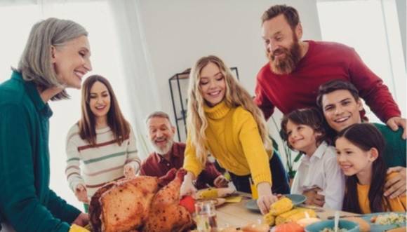 Celebra el Día de Acción de Gracias con tus seres queridos.