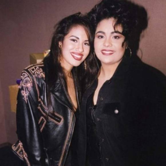 Suzette y Selena compartieron inolvidables experiencias como hermanas y amigas cuando quien era parte de la banda Los Dinos.