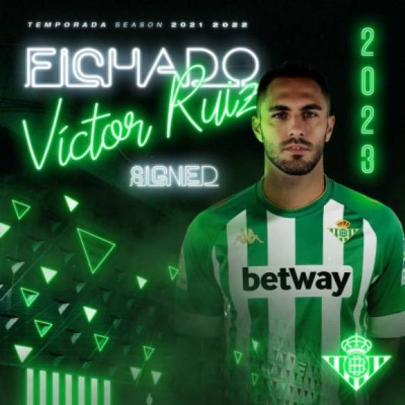 El Real Betis ha hecho oficial la renovación del central catalán Víctor Ruiz por dos temporadas más, hasta el 30 de junio de 2023. Foto Betis Twitter.