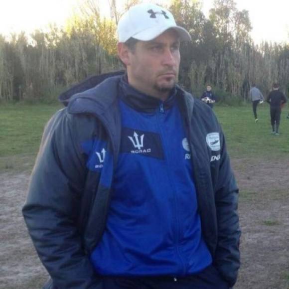 Juan Obelar culminó el curso de entrenador y está disponible para poder entrenar a cualquier club. Además, el portero uruguayo se capacitó en gerencia deportiva.