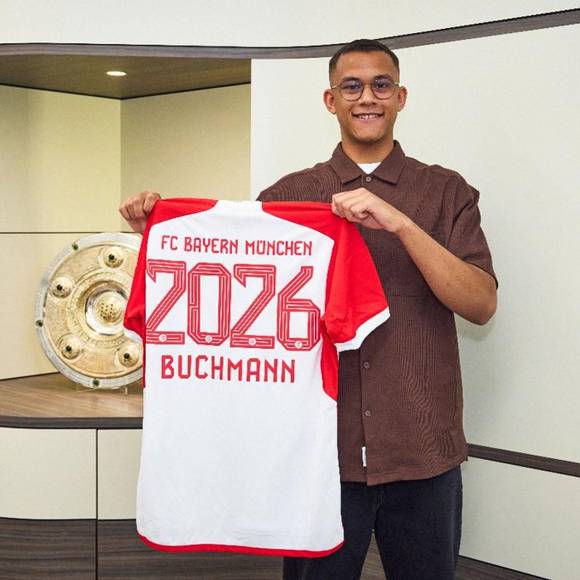 Tarek Buchmann - El joven defensa alemán ha firmado su primer contrato como profesional con el Bayern Múnich. “Quiero demostrar de lo que soy capaz de hacer”, dijo tras firma hasta 2026.