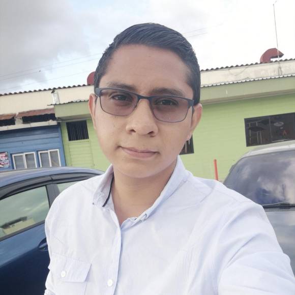 Jairo se graduó de la Universidad Nacional Autónoma de Honduras (Unah) de la licenciatura de Informática Administrativa.
