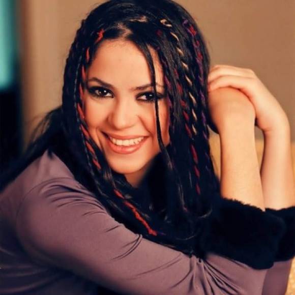La cantante colombiana Shakira dijo presente en el concierto 'Dando una Mano con Amor'.