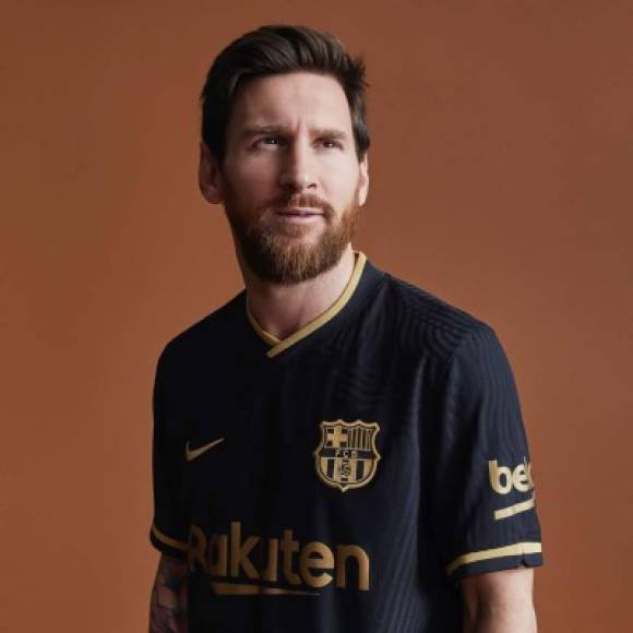 Messi posando para los flashes. Y con energía renovada de cara a lo que viene, el objetivo de lograr otra Champions.