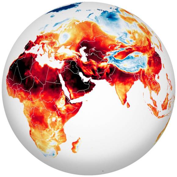 La NASA divulgó una impactante imagen que muestra como Europa y gran parte de Africa arden por la ola de calor, ligada directamente al calentamiento global, según los científicos.