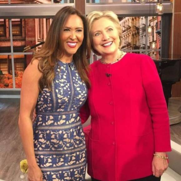 Hillary Clinton con la periodista de El Gordo y La Flaca, Tanya Charry.