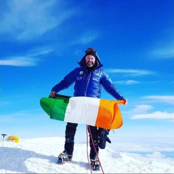 El irlandés Seamus Lawless 39, es otra de las víctimas tras sufrir una caída durante su descenso del Everest.