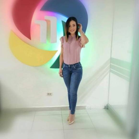 Actualmente labora Canal 11 y puedes verla en el noticiero meridiano de Once Noticias. <br/><br/>Instagram: [isabella_chevez]