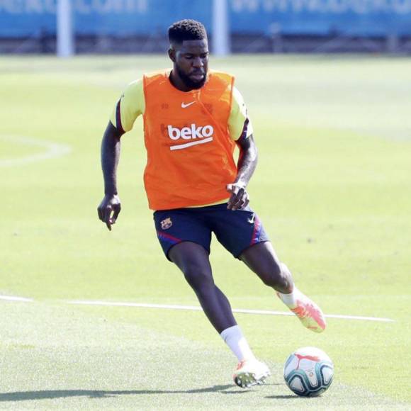 El FC Barcelona por fin ha logrado encontrarle equipo a Samuel Umtiti. El defensor francés deja las filas del cuadro culé y ahora jugará en el Lecce de la Serie A de Italia. El central irá en condición de préstamo.