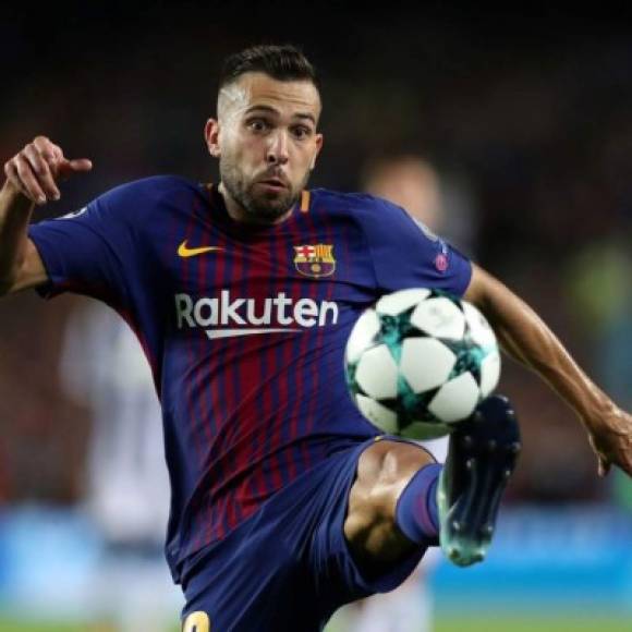La Radio Cope de España informó que el Barcelona desea ampliar el contrato del lateral Jordi Alba ya y tener la operación cerrada en verano. El futbolista (28 años) termina contrato el 30 de junio de 2020.