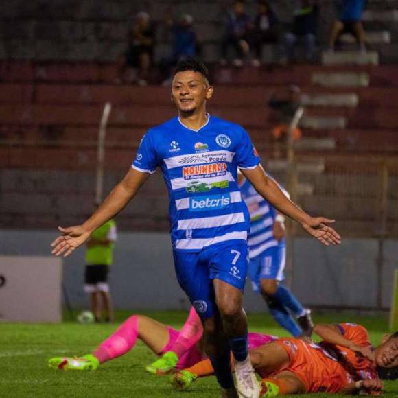 Alexy Vega: El volante zurdo del Victoria se pondrá por primera vez la camiseta de la Selección Nacional de Honduras.
