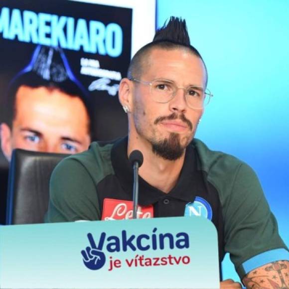 Marek Hamsik está en el punto de mira del Trabzonspor, según ha informado Nicolò Schira. El contrato sería hasta 2023 y el fichaje se podría cerrar en los próximos días. El mediocentro se dió a conocer en el Nápoles, pero actualmente se encuentra en el Göteborg sueco. Foto Facebook Marek Hamsik.