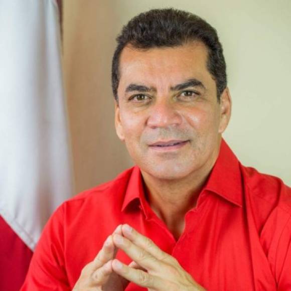 Elvin Santos. Diputado desde 2018 y pide el voto nuevamente integrando el movimiento de Yani en el Partido Liberal.