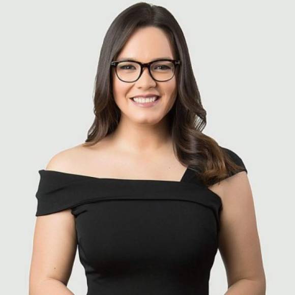Carmen Boquín es una periodista y presentadora de televisión hondureña que trabaja para la cadena internacional beIN Sports