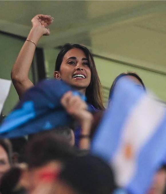 Antonela Roccuzzo también se desató festejando la clasificación de Argentina a los cuartos de final del Mundial de Qatar 2022.
