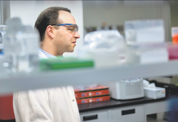 Las farmacéuticas salen a la caza de medicinas fuera de sus laboratorios