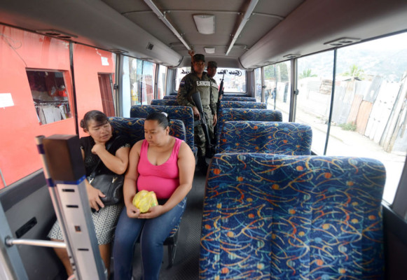 Militares salen a proteger el transporte público de criminalidad