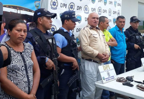 Capturan a cinco supuestos integrantes de banda criminal en Santa Cruz de Yojoa