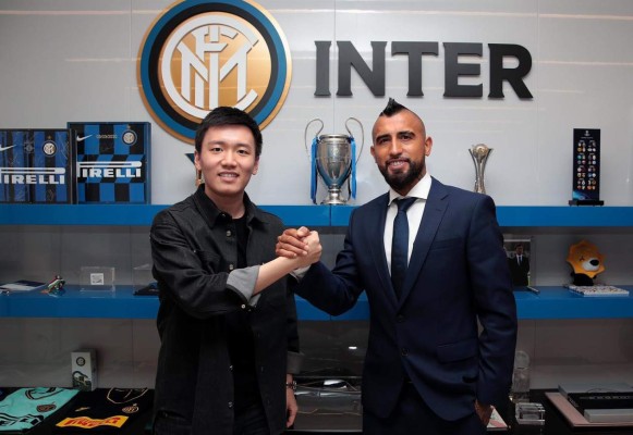 Oficial: Arturo Vidal deja el Barcelona y ficha por el Inter de Milán