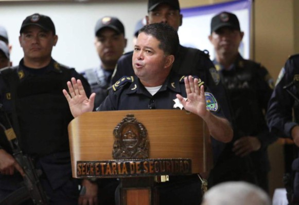 Juan Orlando Hernández cesó a jefe policial para proteger a su hermano Tony, asegura Alexander Ardón